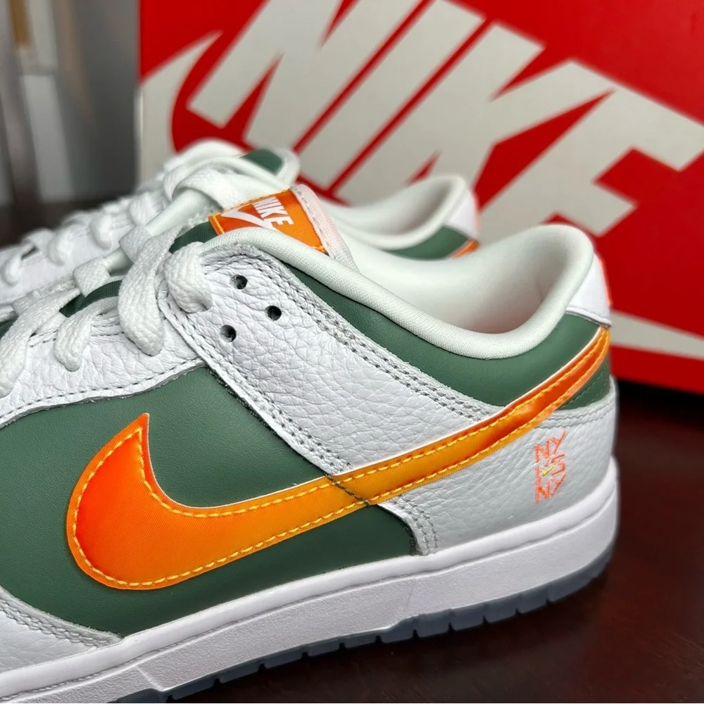 Nike Dunk Low SE NY vs. NY (8.5M/10W) ~NY Knicks~